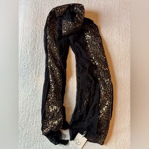 NWT Black and Gold Sequin Oversized Scarf